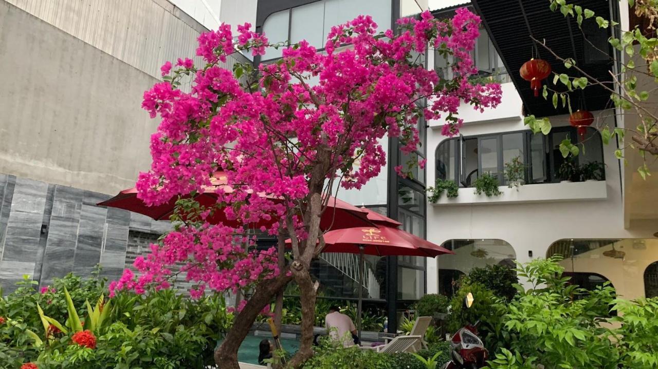 Life Boutique Hotel Hue Exterior foto